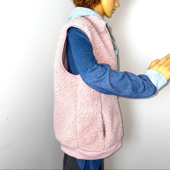 Time and Tru Pink Teddy Bear Sherpa Vest Size Large - Picture 5 of 13